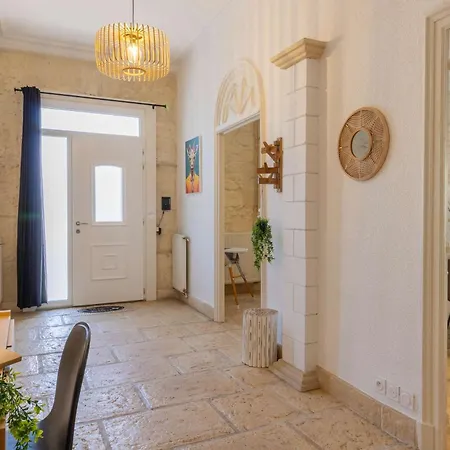 Laurens Maison Spacieuse Avec Piscine 아그