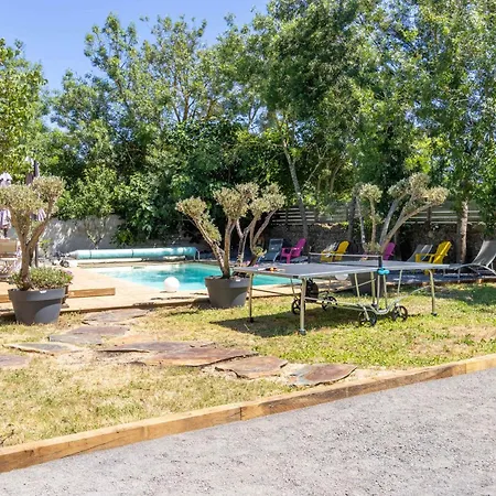 Laurens Maison Spacieuse Avec Piscine 아그